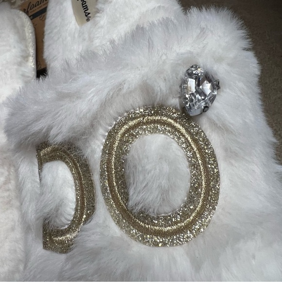 Dearfoams bridal White Fuzzy slide Slippers with Gold 'I DO' ring large 8-10 - Picture 4 of 10
